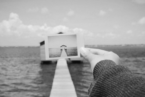 photo-black-and-white-outside